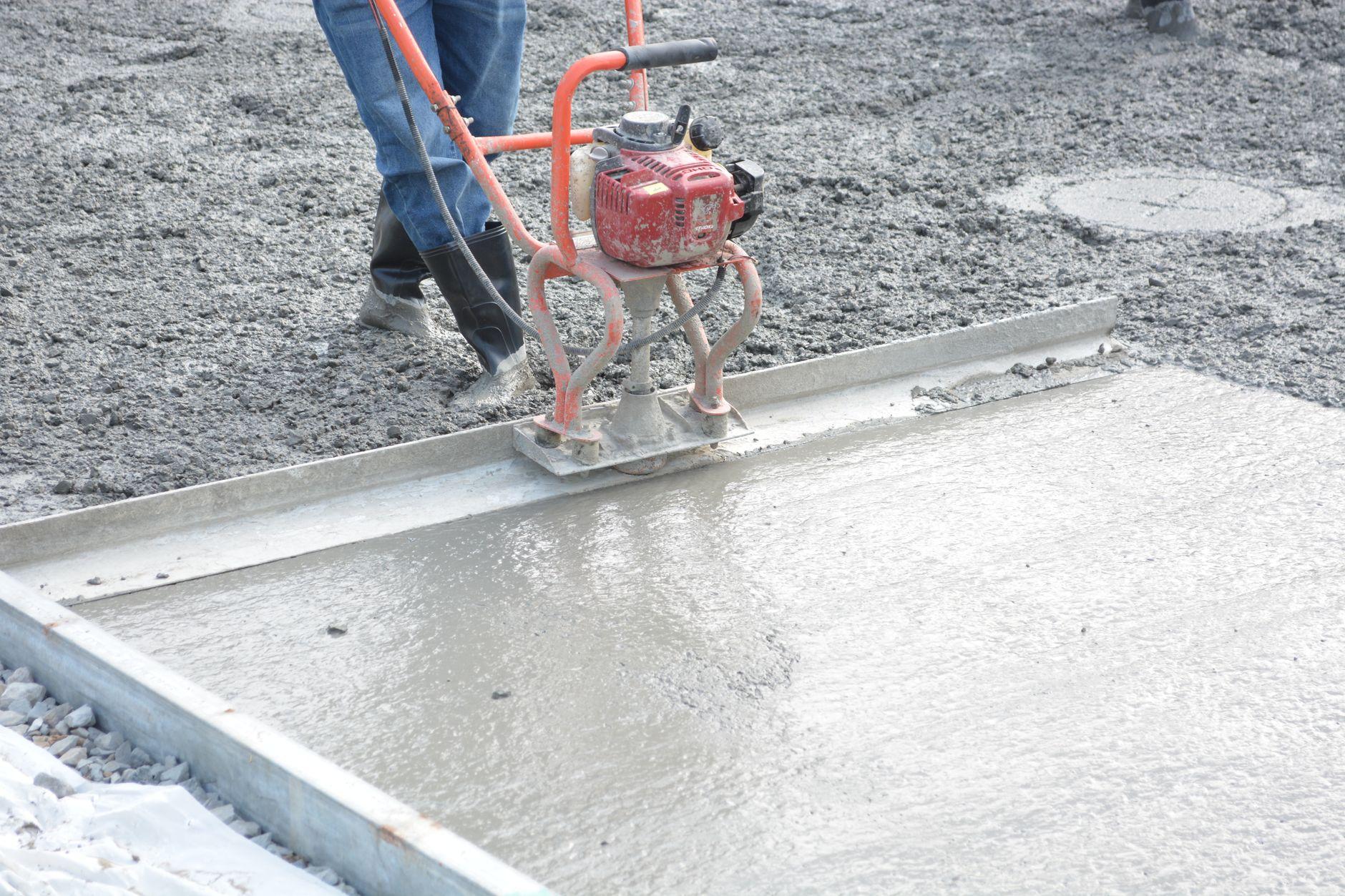 Cara Merawat Beton Setelah Pengecoran agar Kuat dan Tidak Mudah Retak